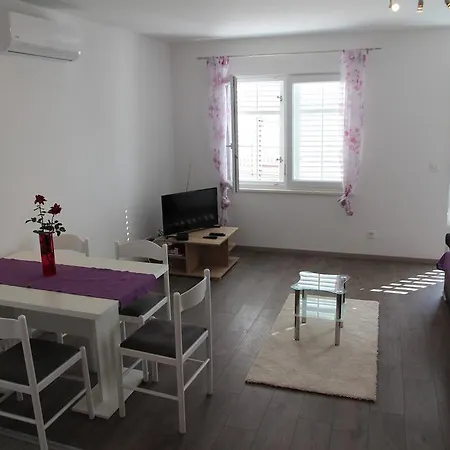 Lumama * Omiš